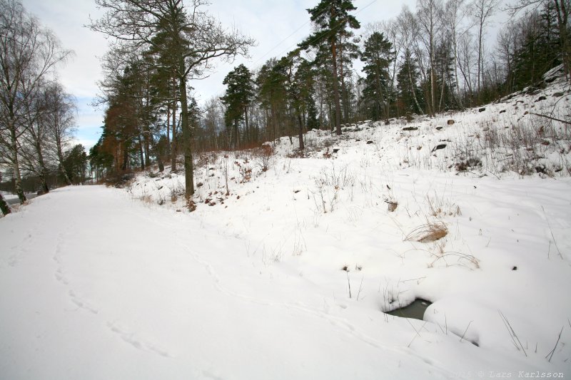 Walks and bicycling along the old road Göta Landsväg