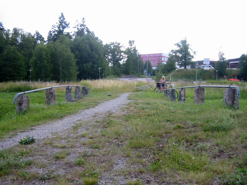 Walks and bicycling along the old road Göta Landsväg