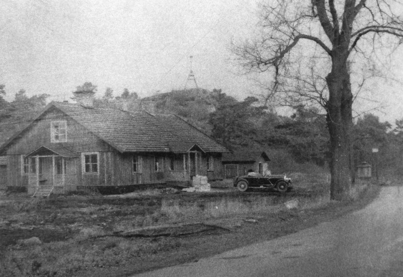 Walks and bicycling along the old road Göta Landsväg