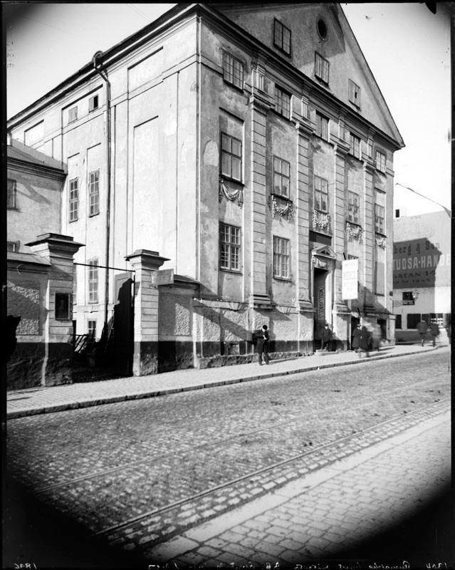 En promenad längs med Götgatan i historiska miljöer, Stockholm