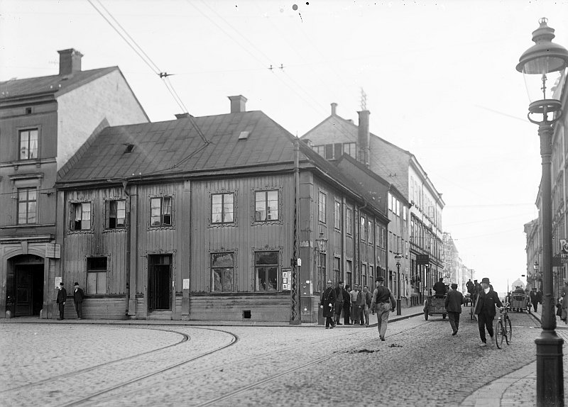 En promenad längs med Götgatan i historiska miljöer, Stockholm