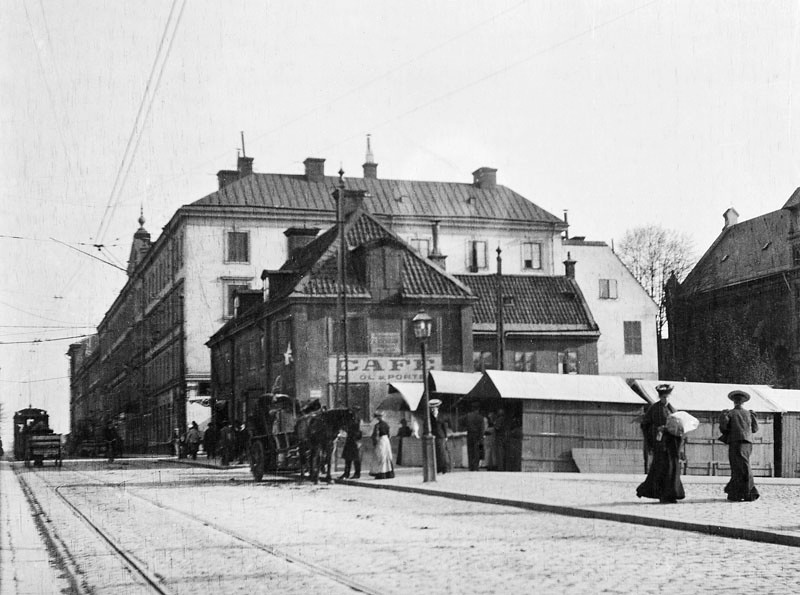 En promenad längs med Götgatan i historiska miljöer, Stockholm