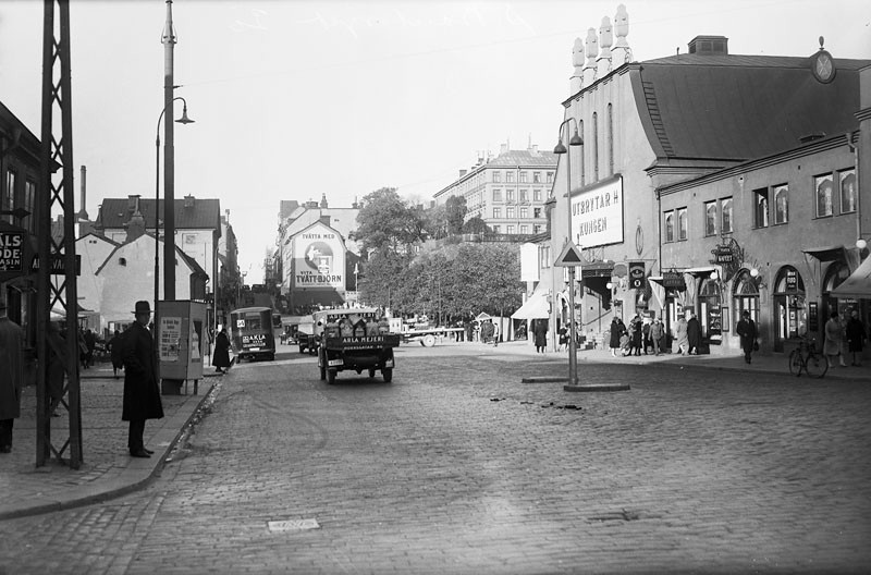 En promenad längs med Götgatan i historiska miljöer, Stockholm