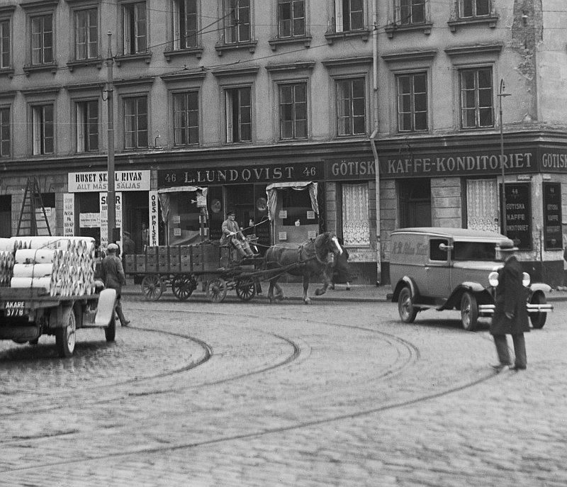 En promenad längs med Götgatan i historiska miljöer, Stockholm