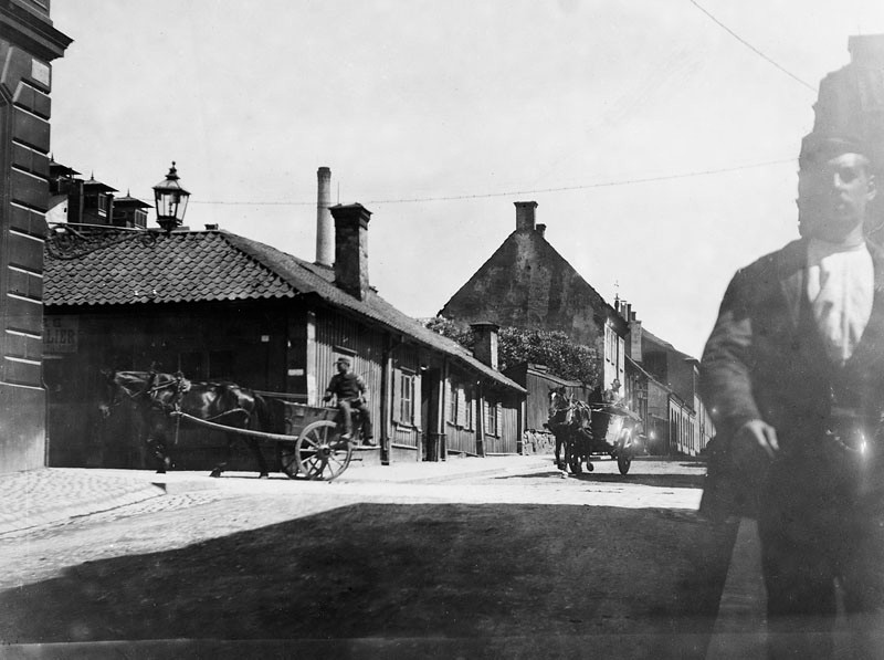 En promenad längs med Götgatan i historiska miljöer, Stockholm