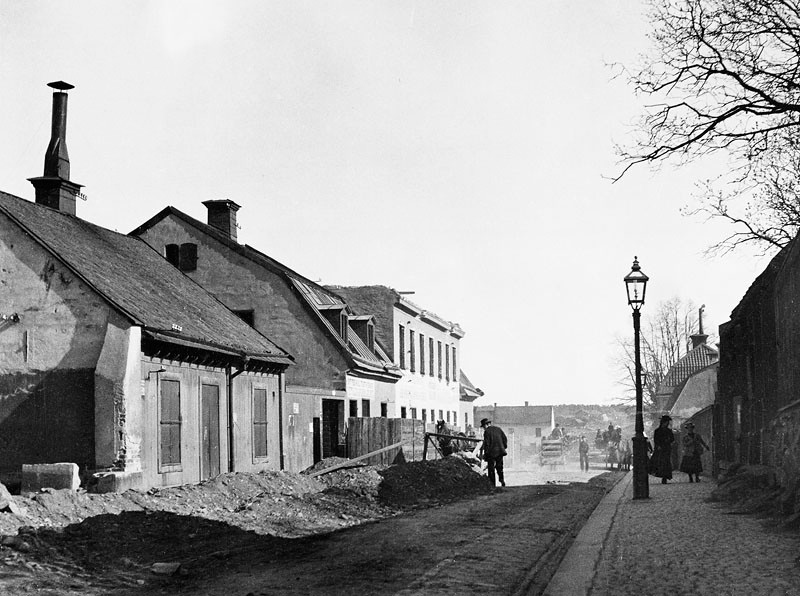 En promenad längs med Götgatan i historiska miljöer, Stockholm