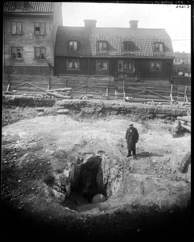 En promenad längs med Götgatan i historiska miljöer, Stockholm