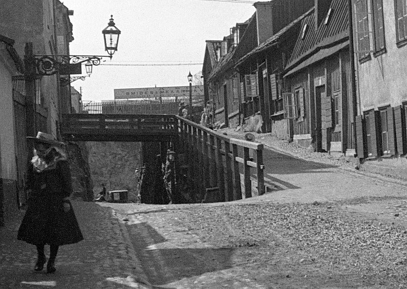 En promenad längs med Götgatan i historiska miljöer, Stockholm