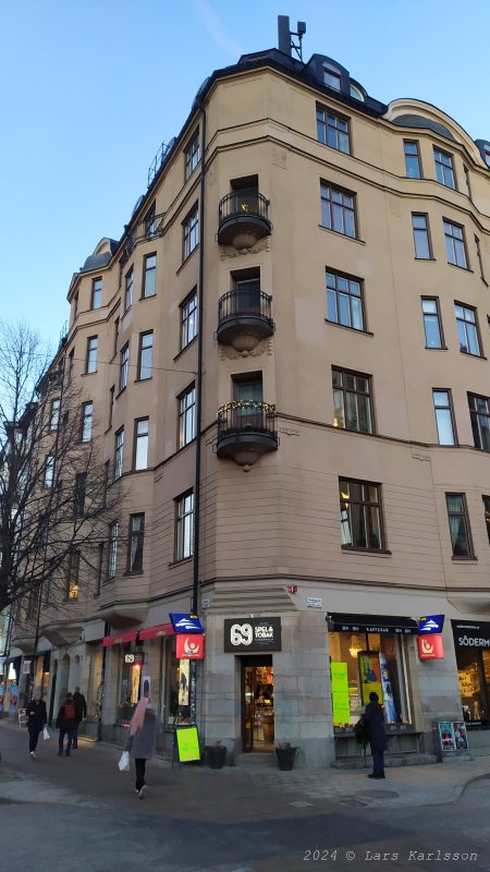 En promenad längs med Götgatan i historiska miljöer, Stockholm