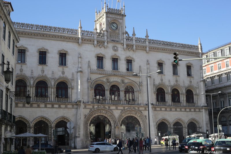 Five days at Lisbon in Portugal, Tram elevator, Aqueaduct Livres, Aquarium, Going home, 2018