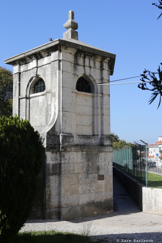 Five days at Lisbon in Portugal, Tram elevator, Aqueaduct Livres, Aquarium, Going home, 2018