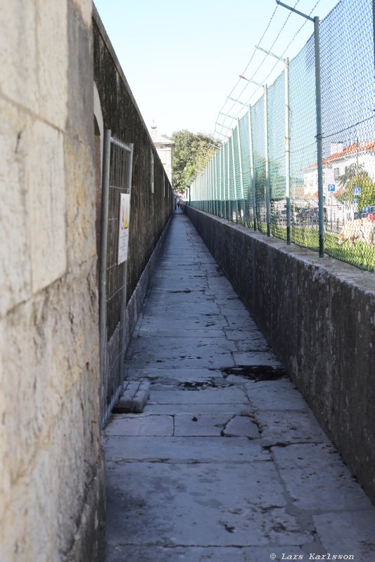 Five days at Lisbon in Portugal, Tram elevator, Aqueaduct Livres, Aquarium, Going home, 2018