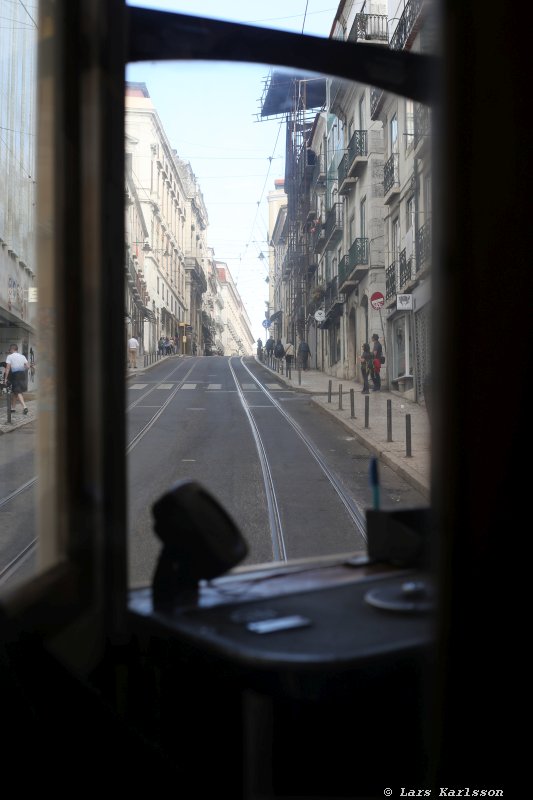 Five days at Lisbon in Portugal, Tram elevator, Aqueaduct Livres, Aquarium, Going home, 2018