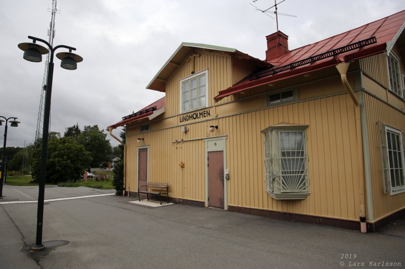 Roslagsrundan by old train, bus and steamship, 2019
