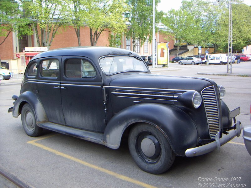 Dodge 1937 Sedan four door