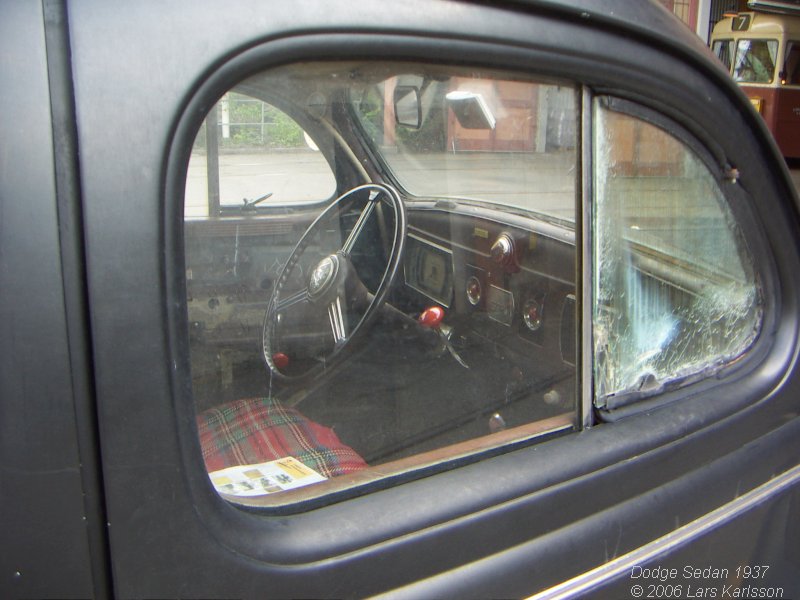 Dodge 1937 Sedan four door