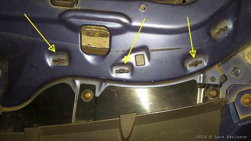 Chrysler Crossfire anti theft hood switch