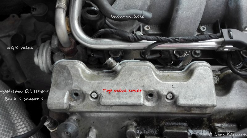 Chrysler Crossfire: Vacuum leak