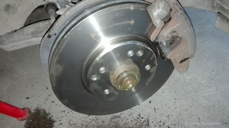 Chrysler Crossfire disc brakes replacement