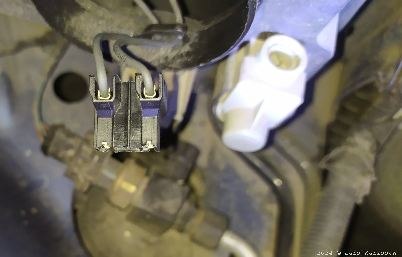 Chrysler Crossfire H7 lamp socket melted