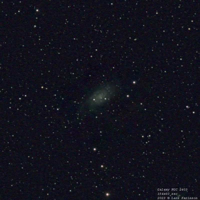 Galaxy NGC 2403 long exposure, Pentax 645 300 mm ED, 2023