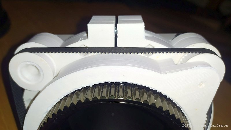 Focuser: New design with two push pull screws