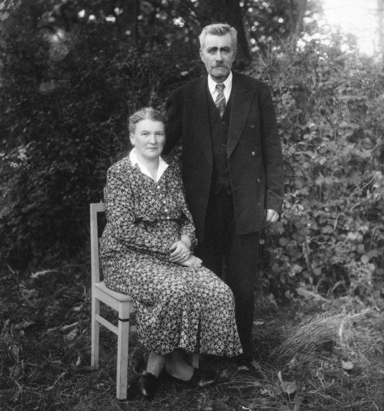 Gustaf och Magda Karlsson i Helås Ryda år 1947