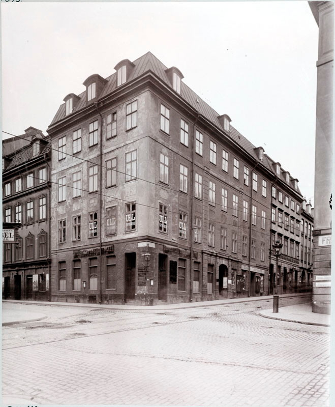 En promenad längs med Götgatan i historiska miljöer, Stockholm