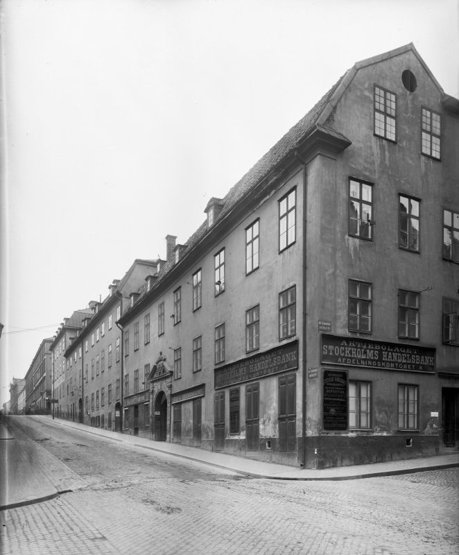 En promenad längs med Götgatan i historiska miljöer, Stockholm