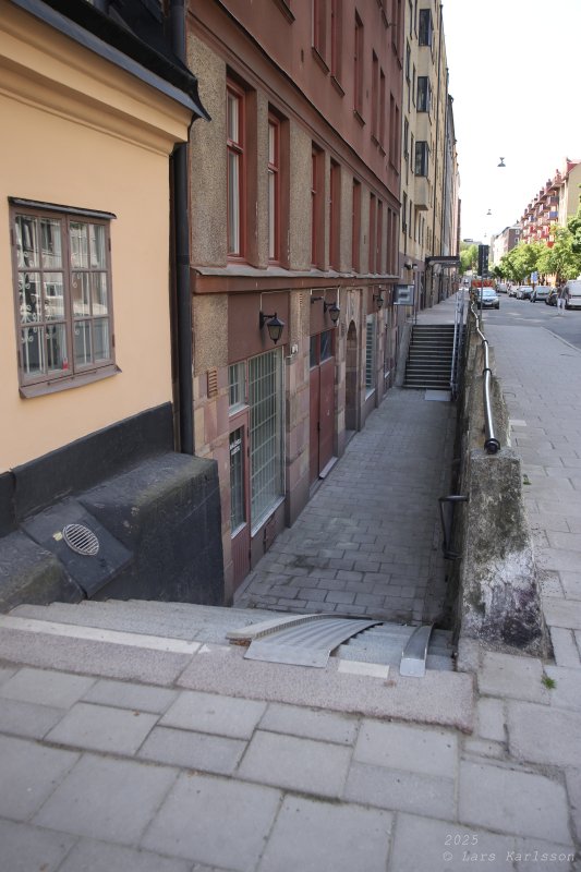 Från Medborgarplatsen med omvägar till Skanstull, Stockholm 2025