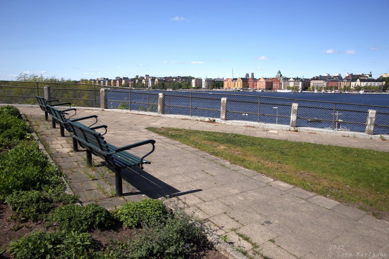 Från Medborgarplatsen med omvägar till Skanstull, Stockholm 2025