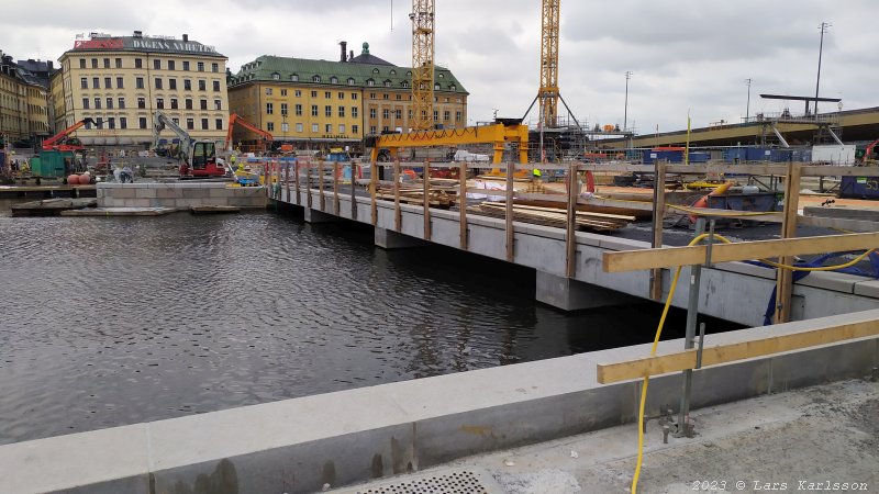 Stockholm Nya Slussen, nya Södermalmstorg underifrån, september 2023