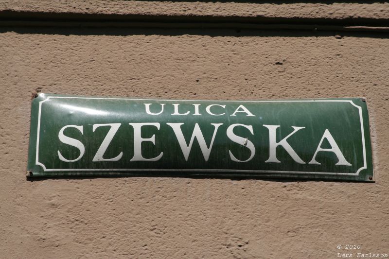 Travel in Eastern Europe's cities: Krakow, Bratislava and Budapest, 2010