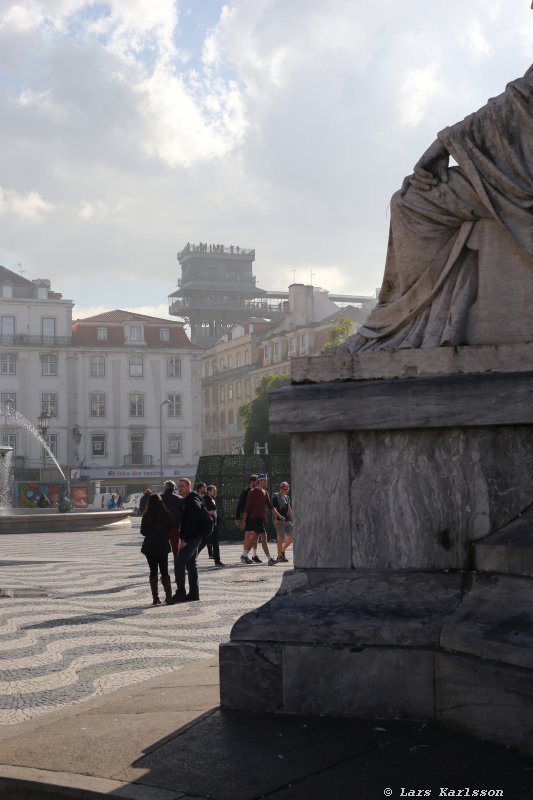Five days at Lisbon in Portugal, Castelo de S. Jorge, Convento do Carmo, Mercado da Ribeira, Praca do Comercio, 2018
