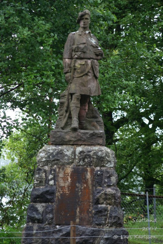 Lochawe, memorial
