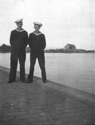 Kamrater till Evert i det militära, Karlskrona år 1940
