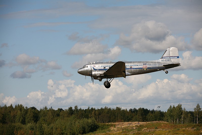 Douglas DC-3