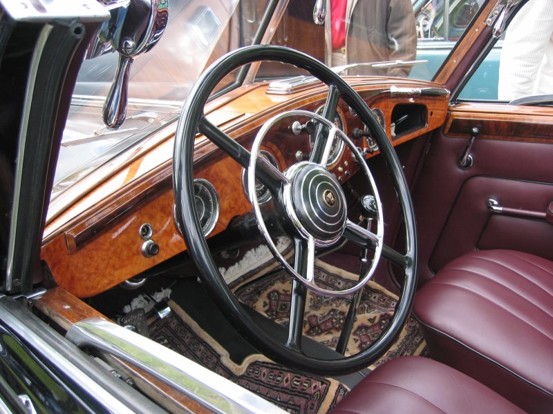 Horch interior