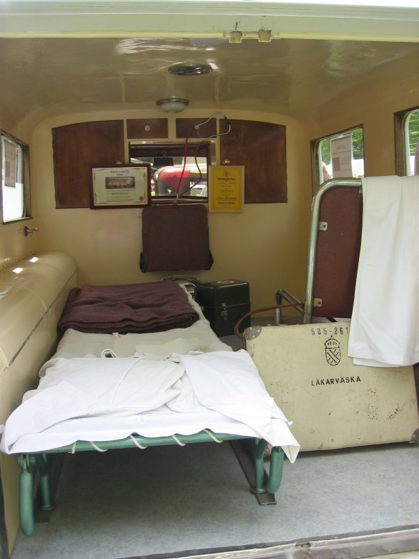 Volvo PV 824 1948, ambulance