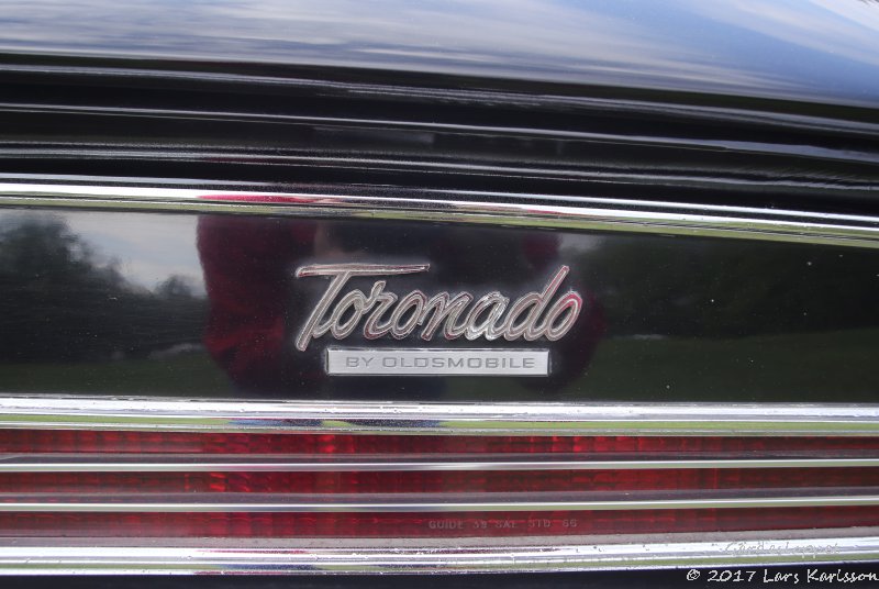 Oldsmobile Tornado, 1960s