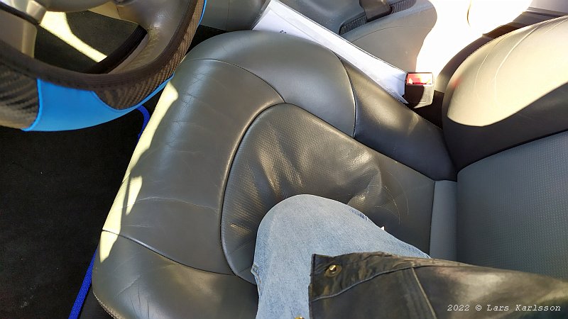 Chrysler Crossfire: Heated seats repair