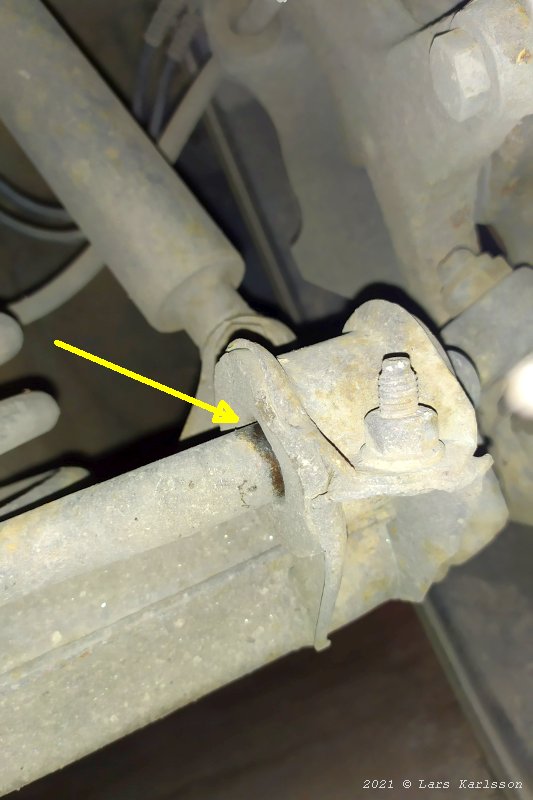 Chrysler Crossfire: Sway bar rubber bushings