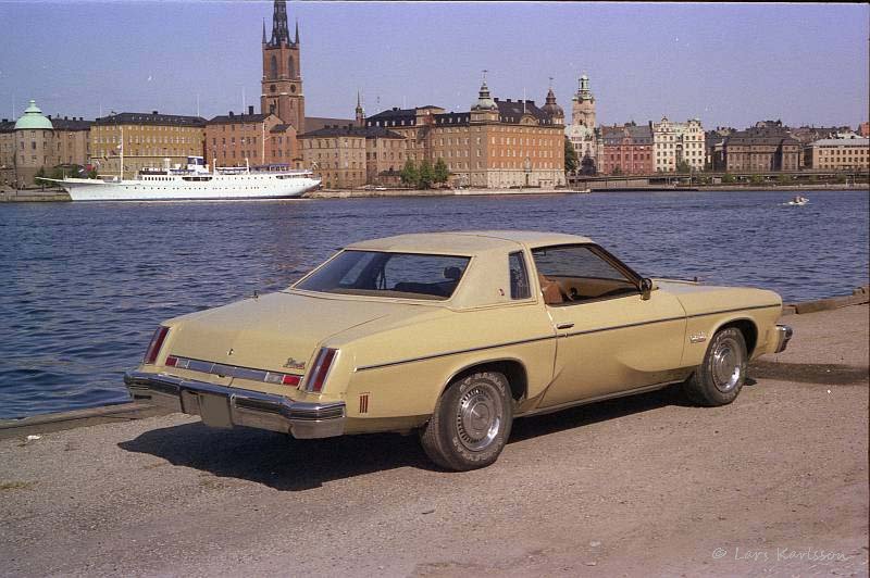 Oldsmobile Cutlass 1975