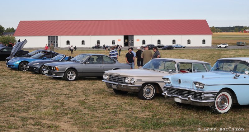 Car meeting at Nifsta Gård July 2018